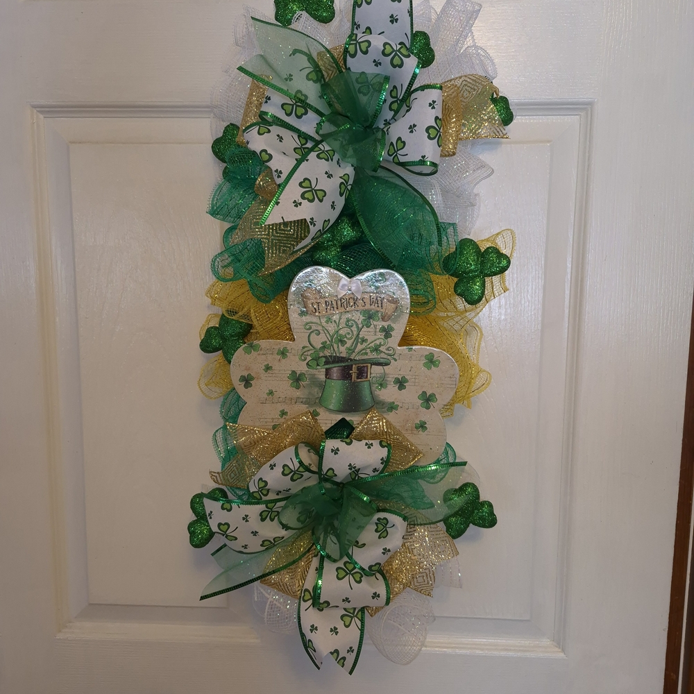 St. Patrick's Day Swag Wreath , Door Or Wall Decoration